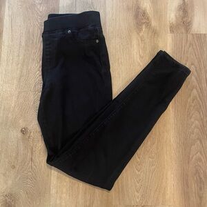 Women’s Amazon Essentials Black Pull On Jeggings 4Long